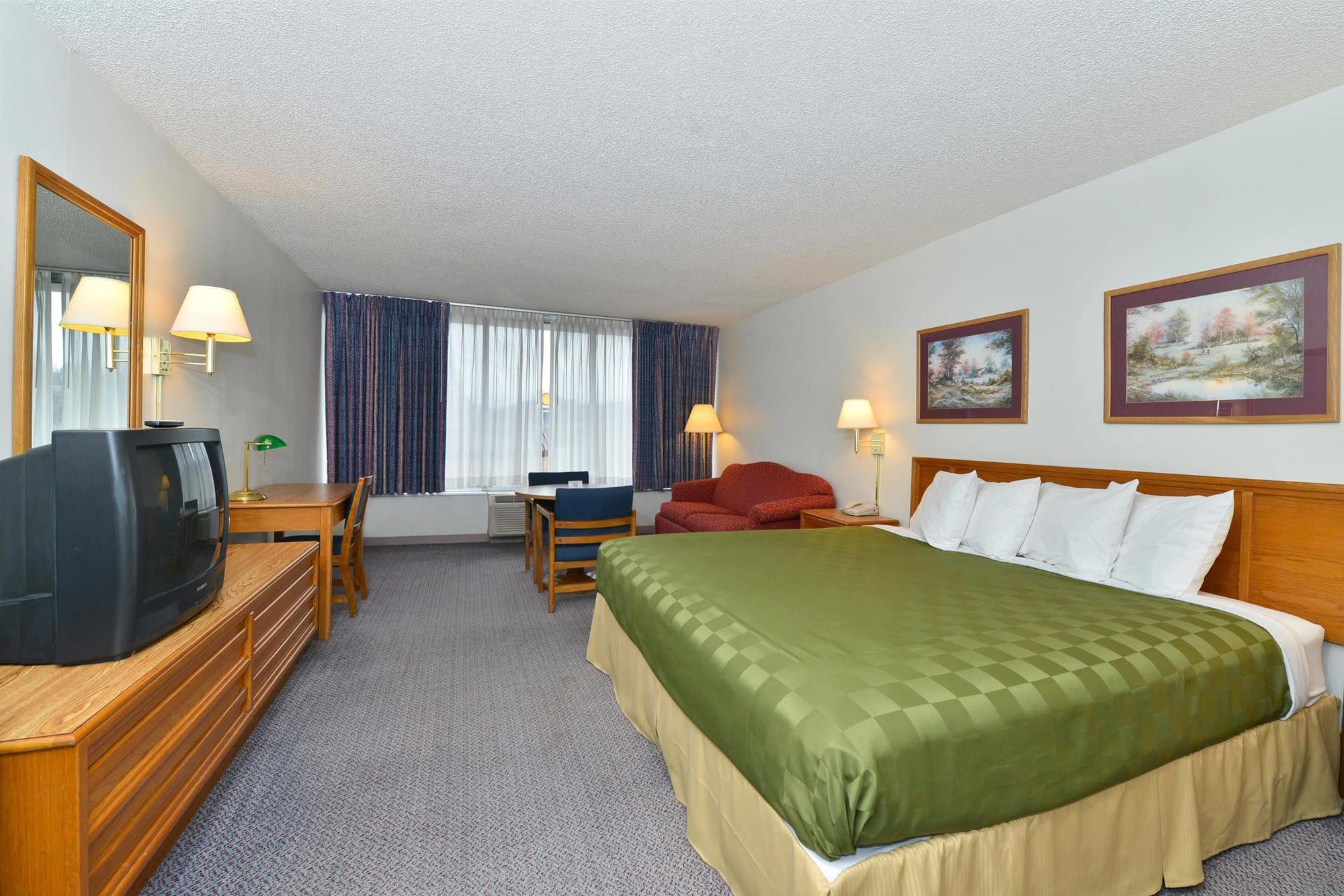 Red Roof Inn Marion, Va Esterno foto