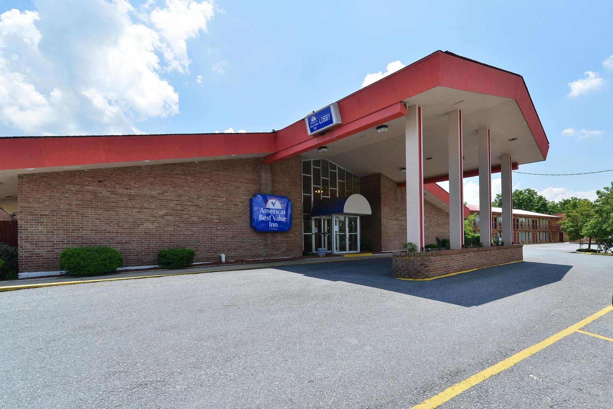 Red Roof Inn Marion, Va Esterno foto